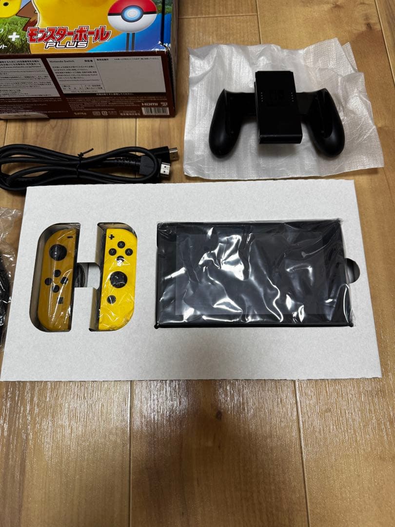 Nintendo Switch レッツゴーピカチュウエディション