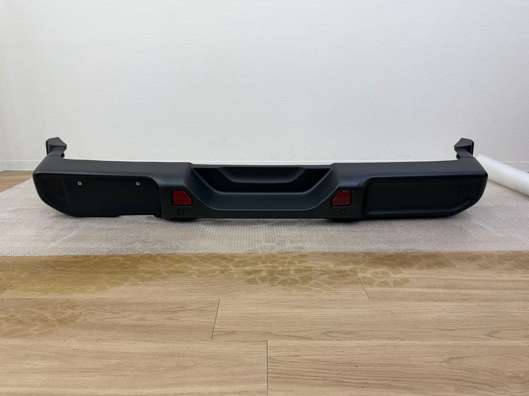 JLラングラーMOPAR純正USプラスチックリアバンパー (パークセンサー有り)