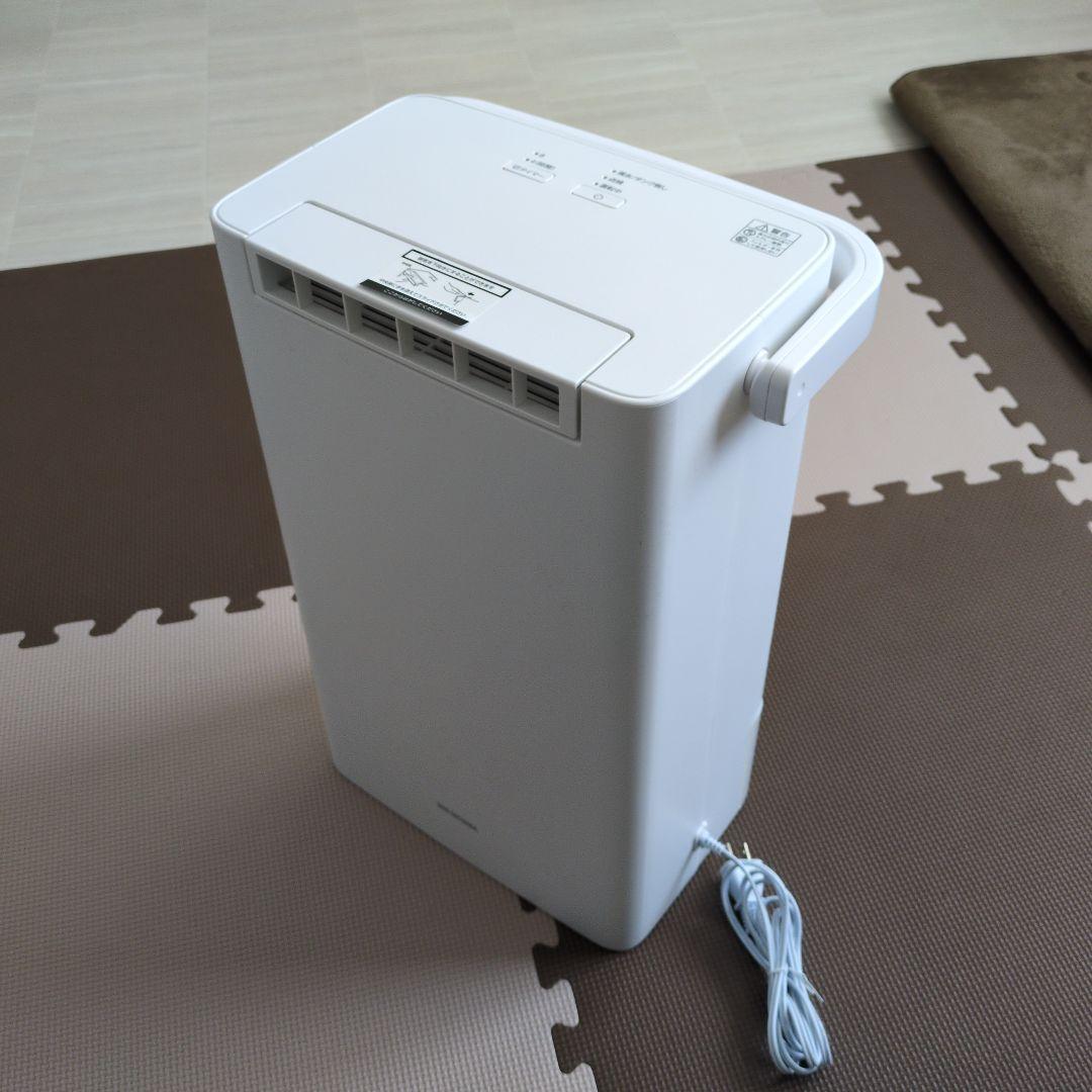 アイリスオーヤマ除湿機KIJD-P20 １年メーカー保証書つき2024年7月購入