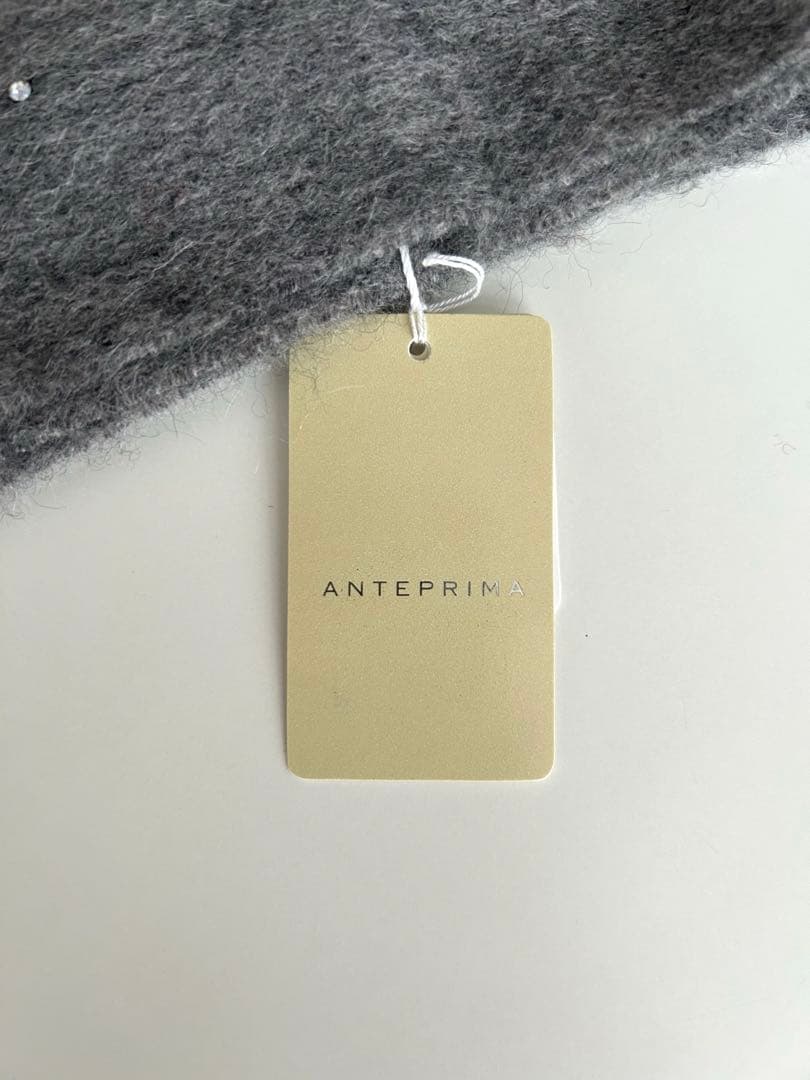 アンテプリマ　カシミア　フィオーリモチーフ付き手袋・ラインストーン付きマフラー