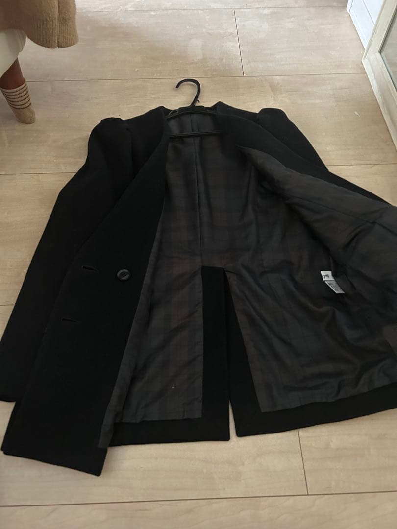 ノーカラーダブルブレストパフスリーブジャケット ブラック