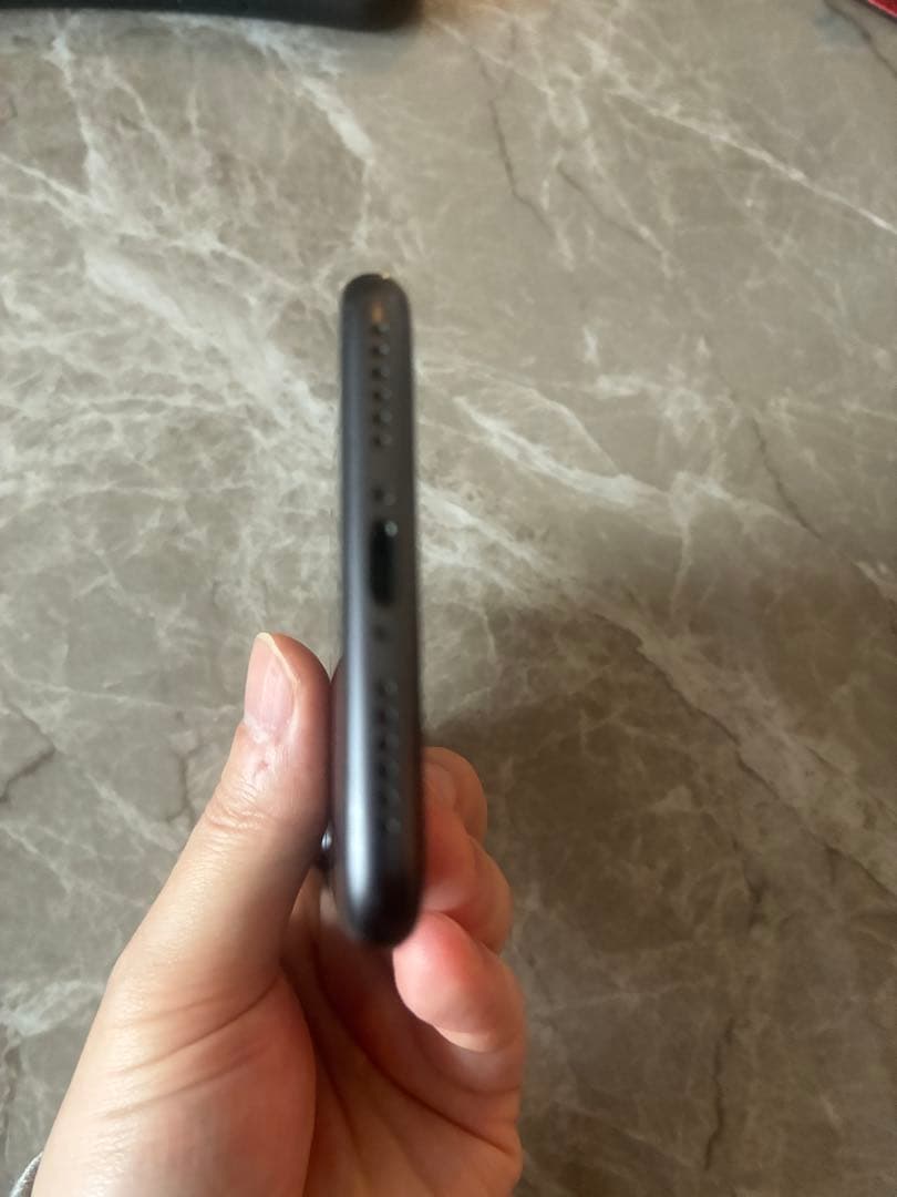 iPhone 8 64GB スペースグレイ SIMフリー 本体 初期化済み