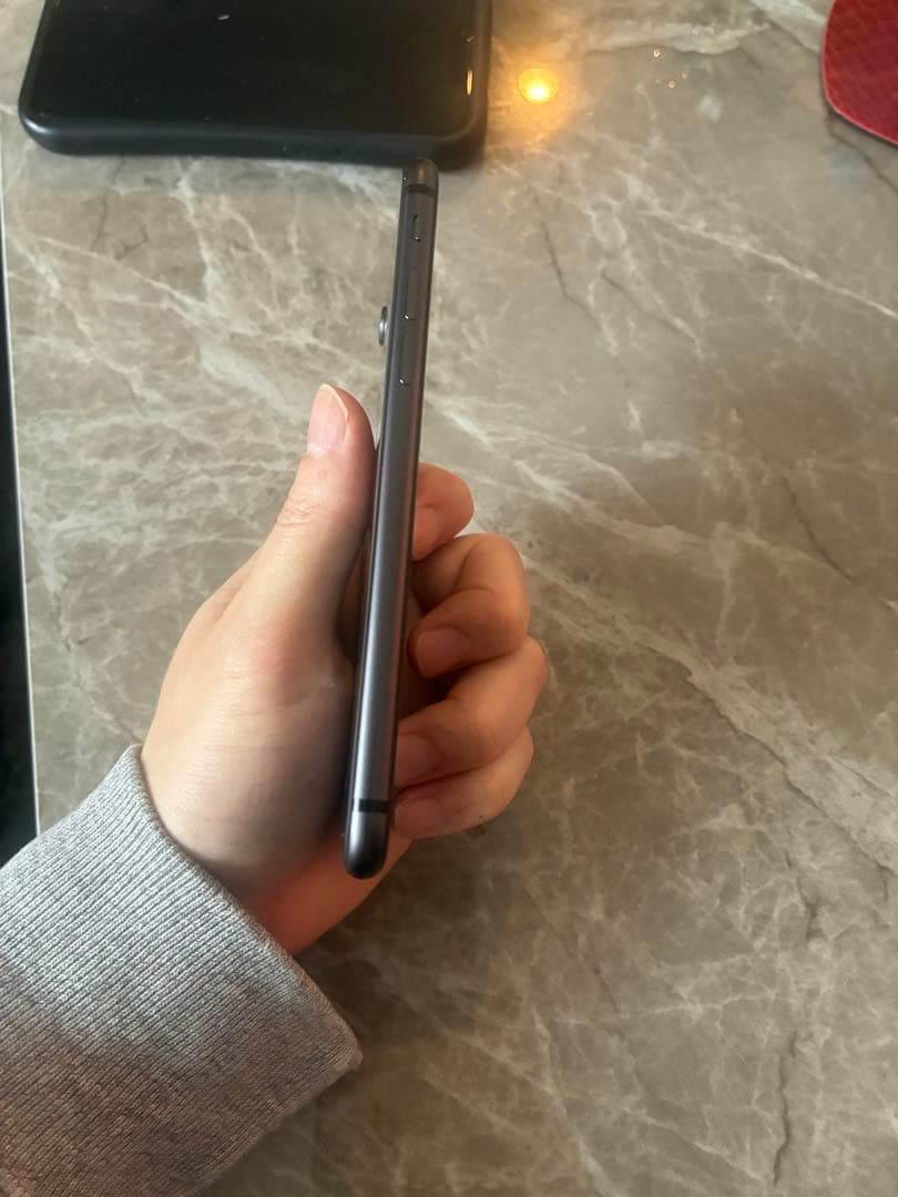 iPhone 8 64GB スペースグレイ SIMフリー 本体 初期化済み