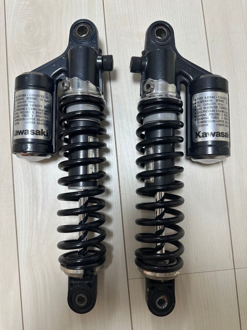 カワサキ　ゼファー1100純正リアサスペンション左右セット