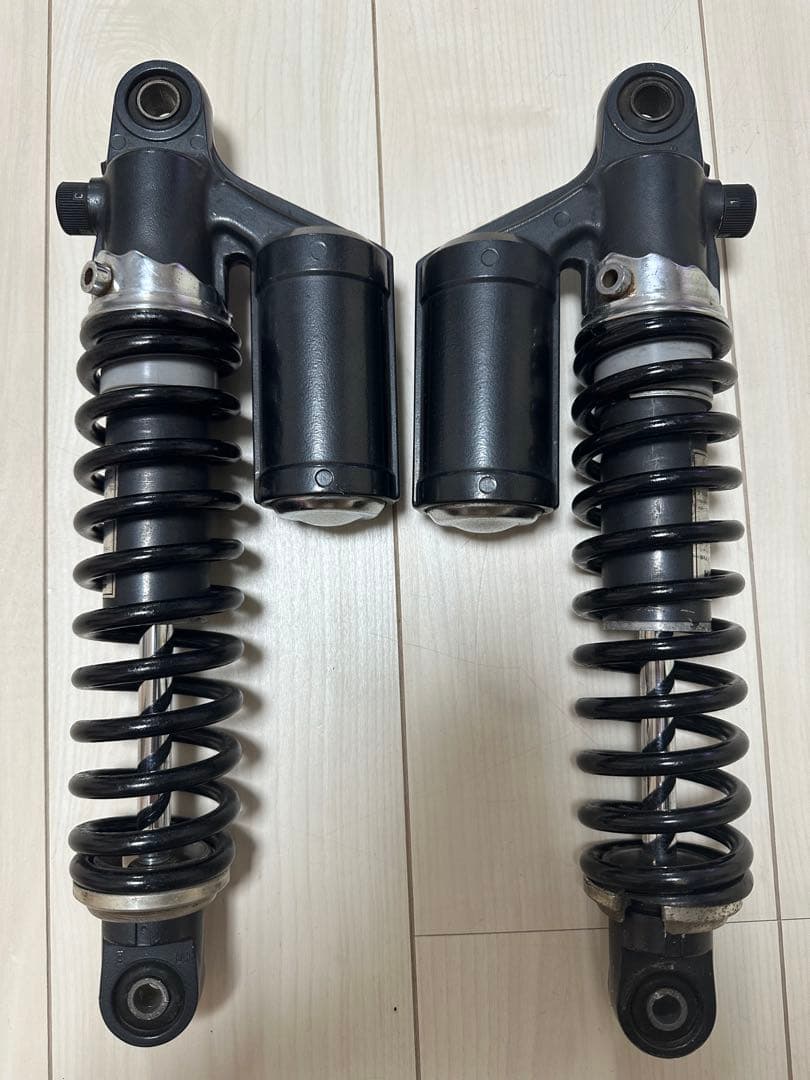 カワサキ　ゼファー1100純正リアサスペンション左右セット