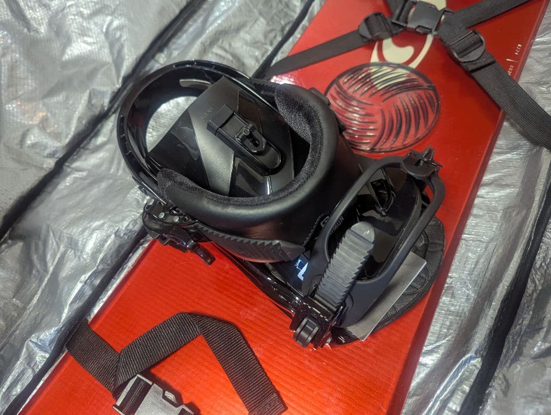 Salomonスノーボード157 ビンディング バッグ付き