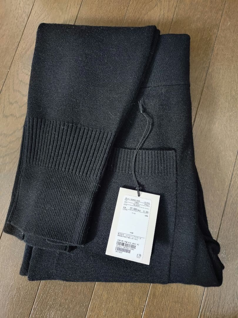 ＜conte＞スリット ニットパンツ ブラック