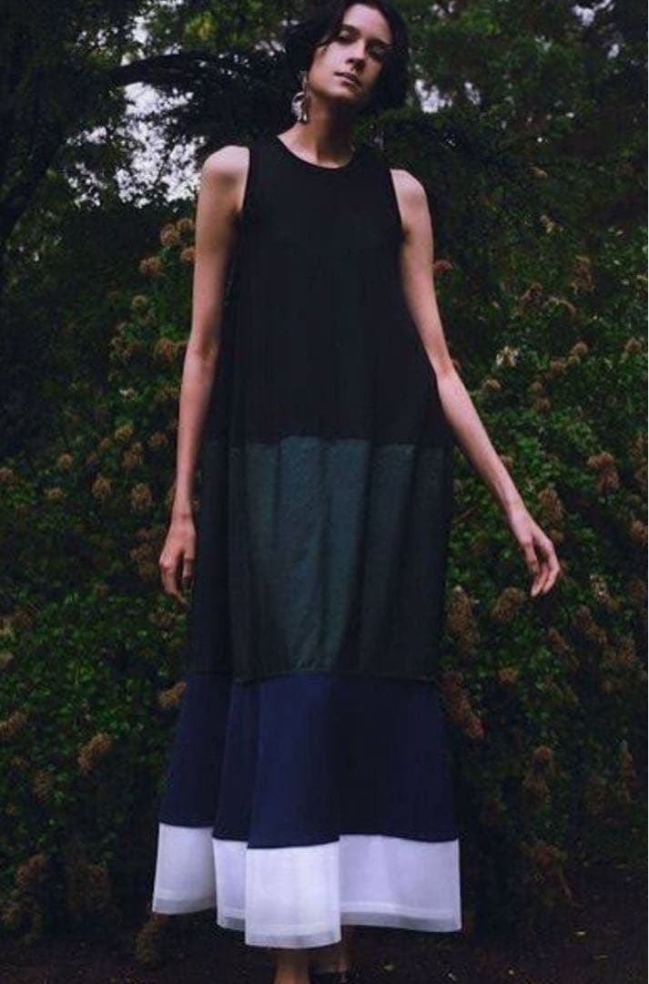 ワンピース UN3D. FABRIC MIX BORDER OP