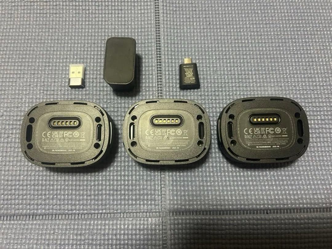 ViveUltimateTracker3個＋ワイヤレスドングル1個 ストラップ付