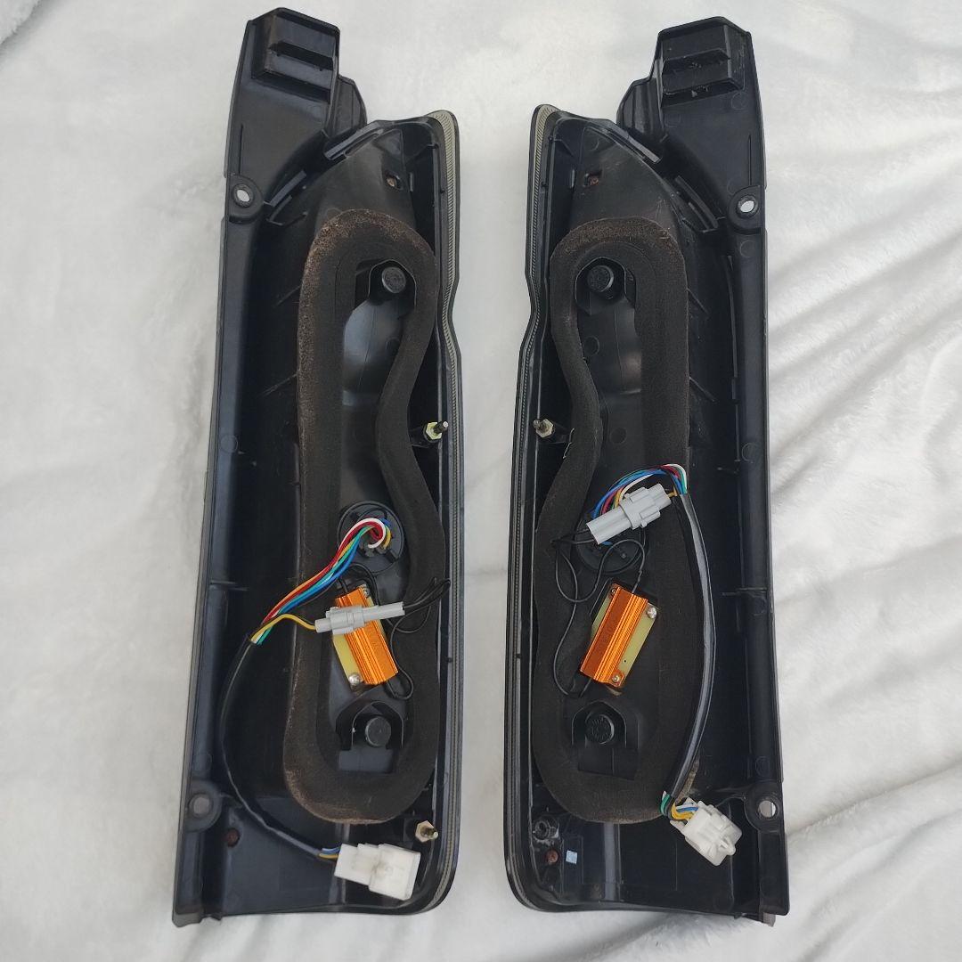 ※訳あり値下げ品　VLAND 200系 ハイエース テールランプ シーケンシャル