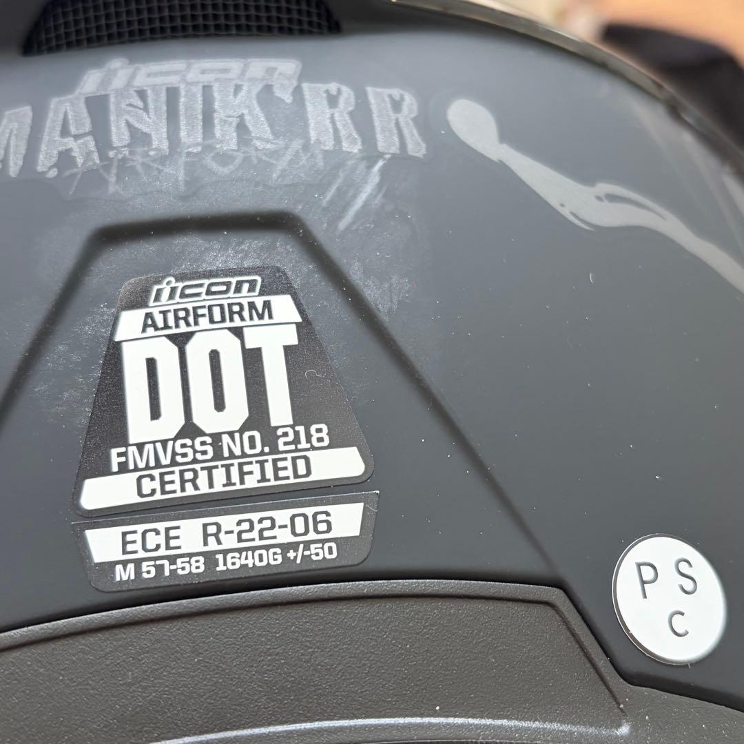 【新品未使用】ICON AIRFORM MIPS マニックRR【サイズＭ】