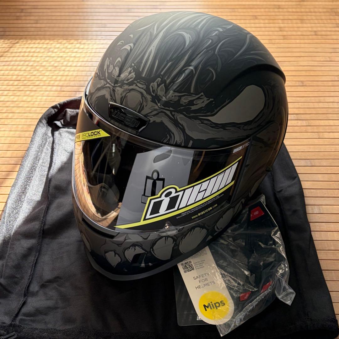 【新品未使用】ICON AIRFORM MIPS マニックRR【サイズＭ】