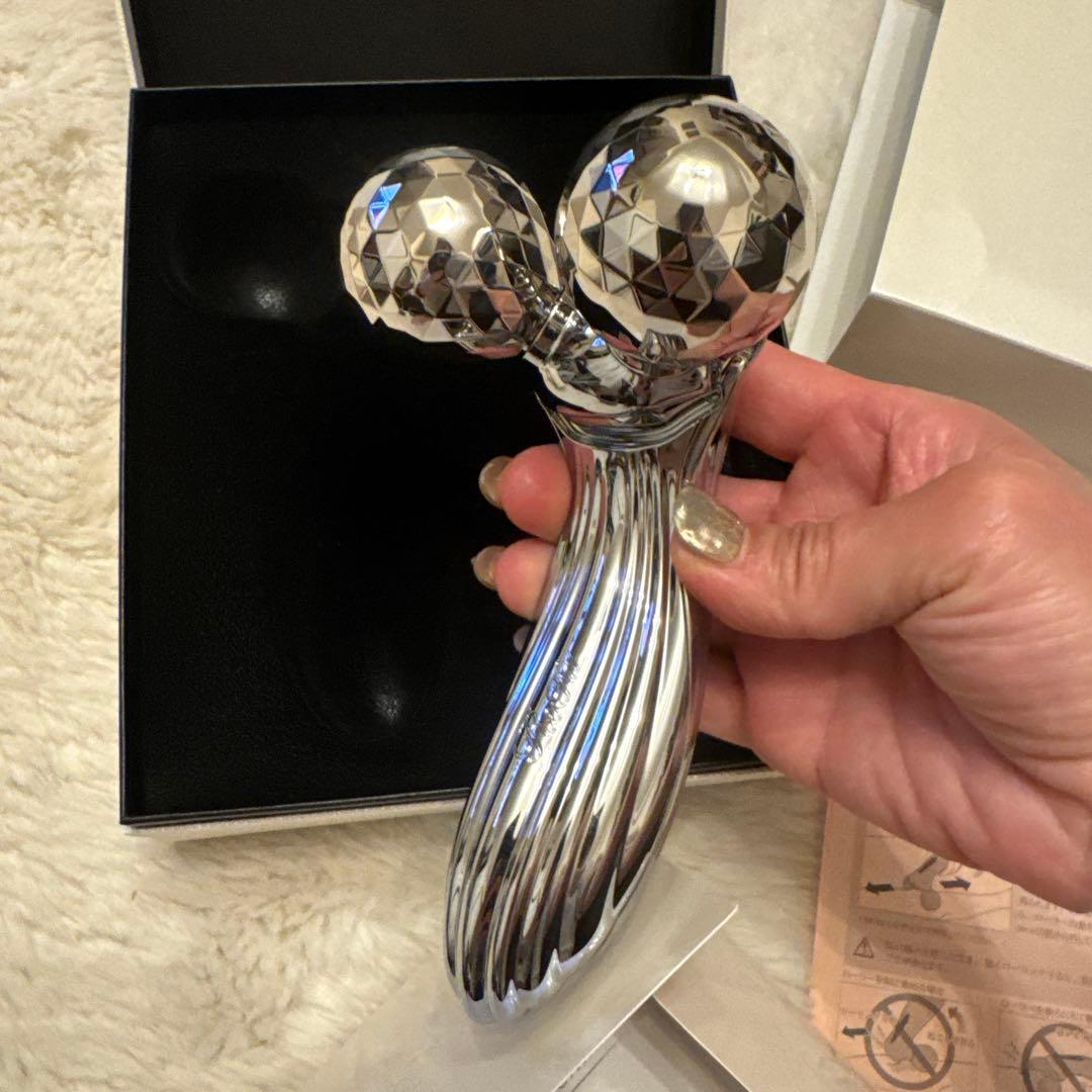 ReFa CARAT 美顔器 シルバー　箱　カード付き　プレゼントにも