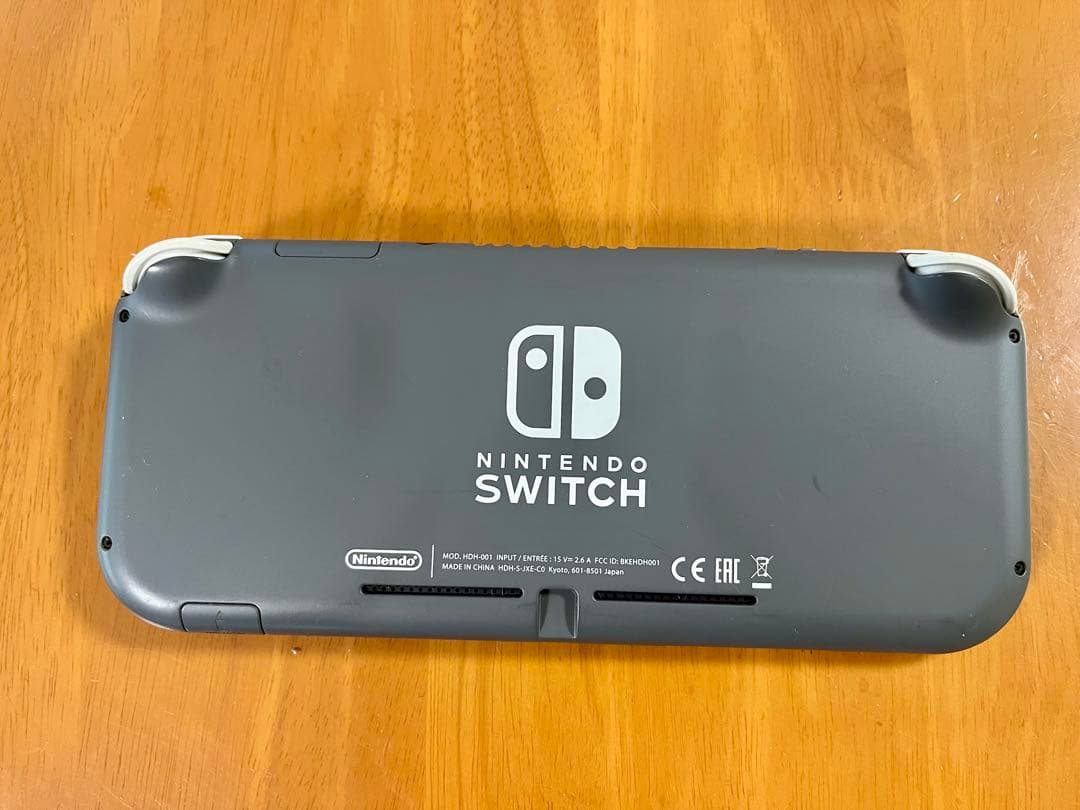 任天堂Switchライト本体