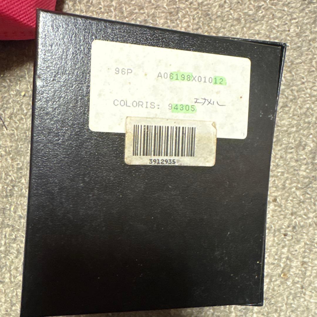 シャネル　CHANEL エナメル　小銭入れ　ブティック　デカロゴ　ケース