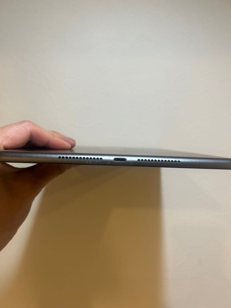 iPad 第9世代 64GB スペースグレー ジャンク品（電源入らない）