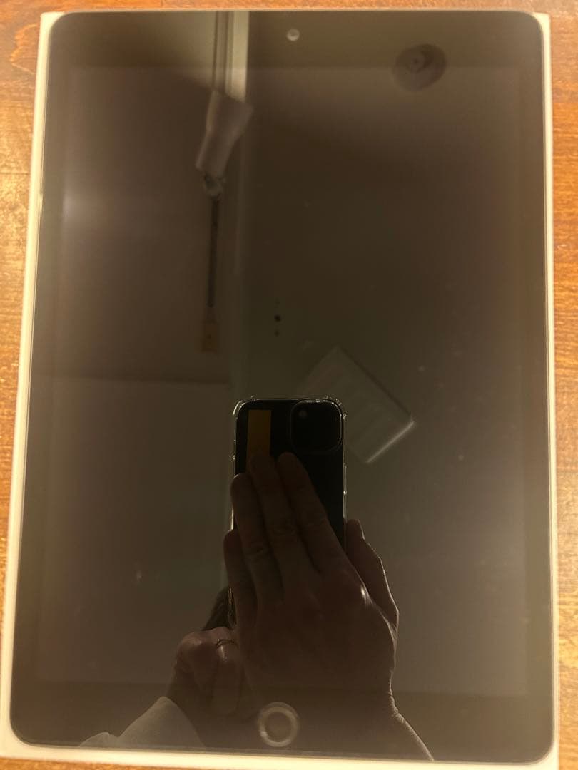 iPad 第9世代 64GB スペースグレー ジャンク品（電源入らない）