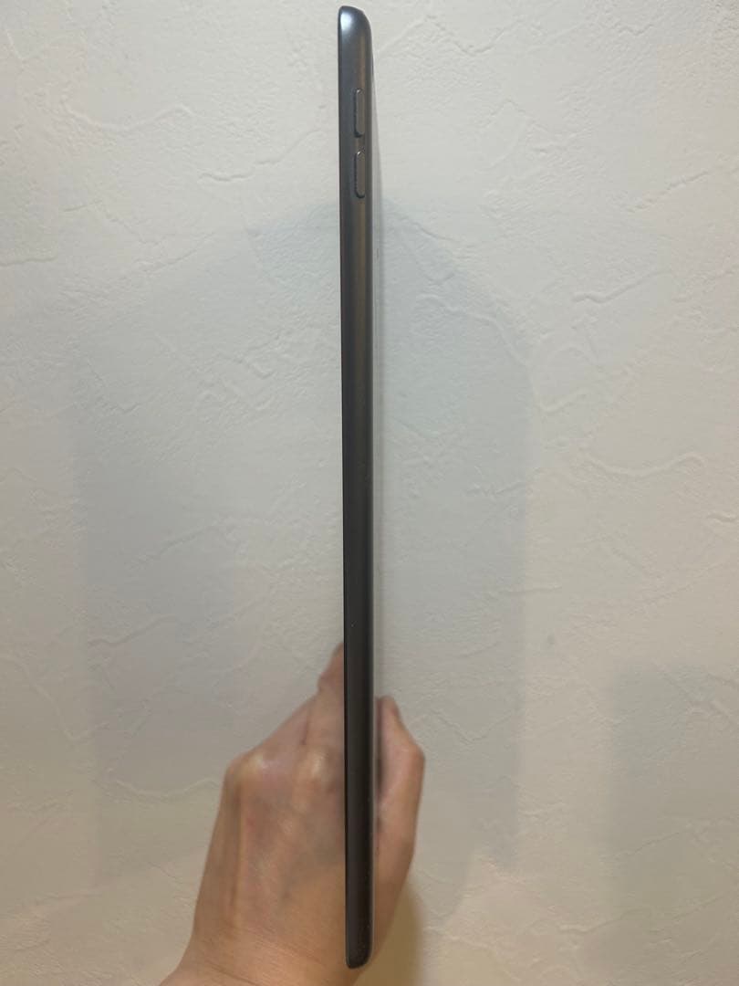iPad 第9世代 64GB スペースグレー ジャンク品（電源入らない）