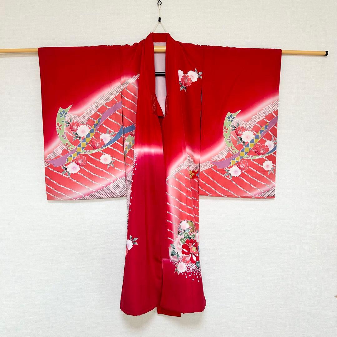 お宮参り　産着　祝着　赤　鼓　舞蝶　絞り柄　四季草花　女の子　襦袢付き