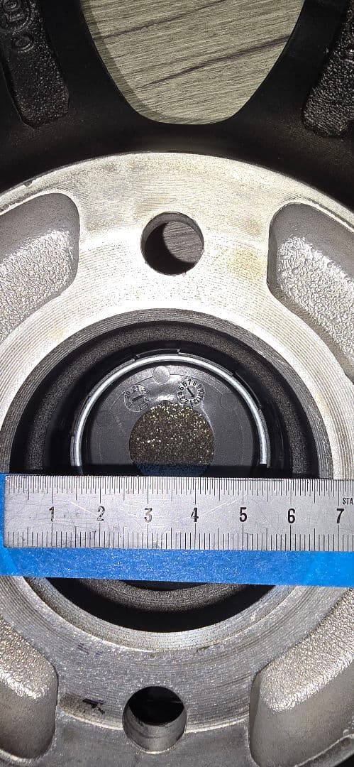 16インチ ブラック アルミホイール スポークデザイン（ホイール4本セット）