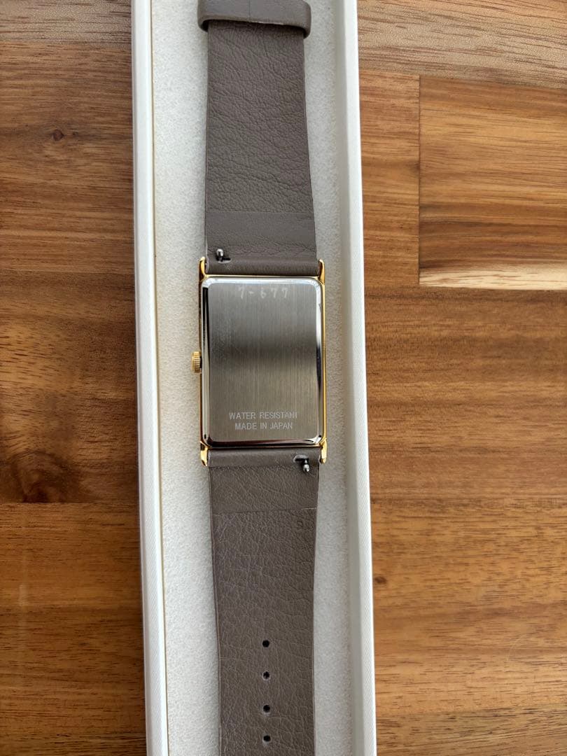 【日本製•石川県】青い文字盤のレディース腕時計