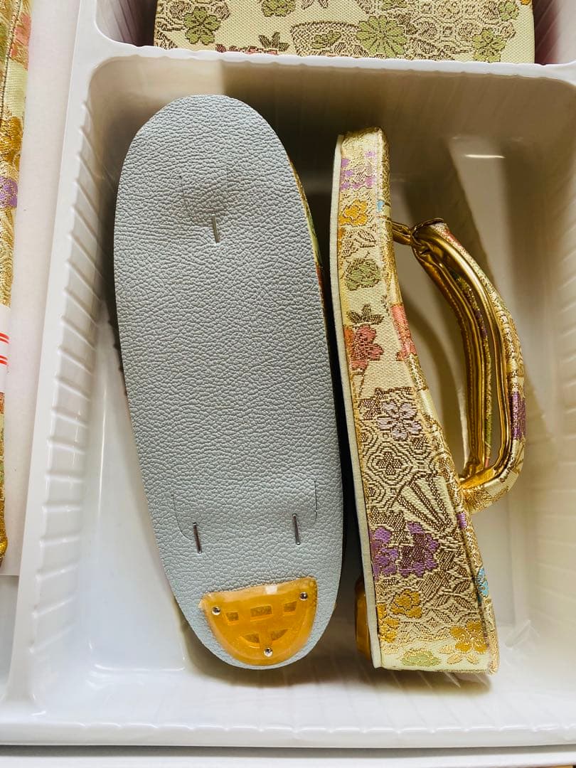 七五三　帯　作り帯　ハコセコセット　ゴールド系　桜模様　草履　７歳　新品　美品