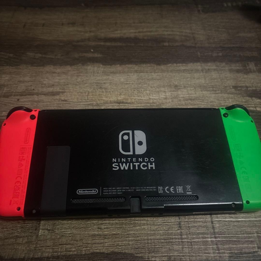 Nintendo Switch 本体 グリーンとレッド