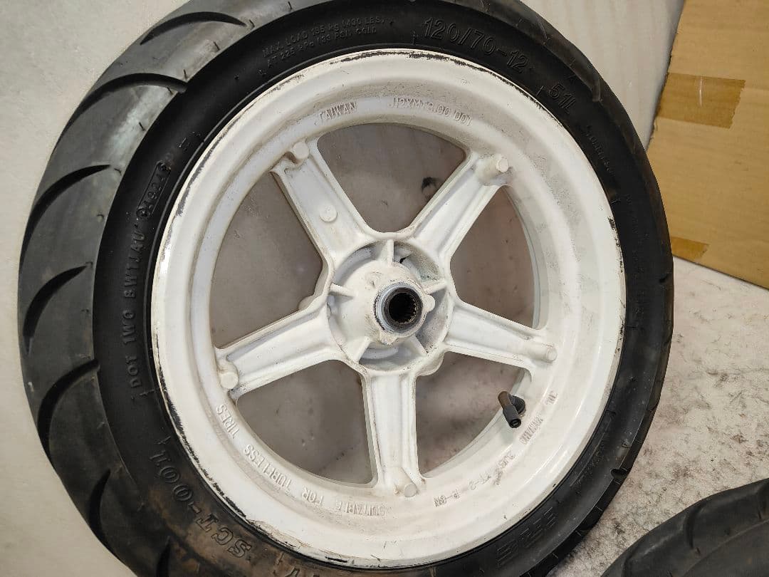 4型5型 シグナスX 純正 白ホイール タイヤおまけ