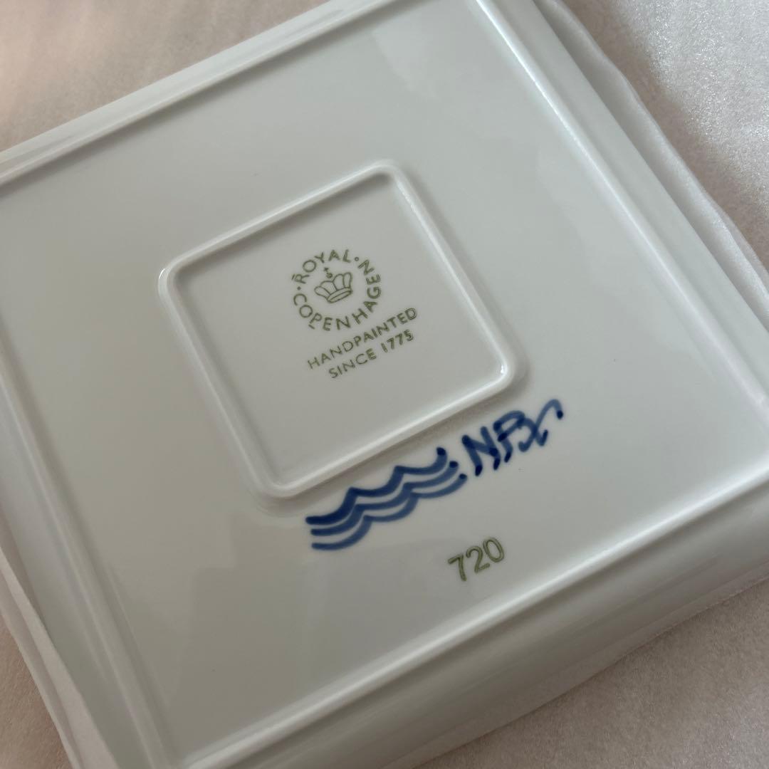 【EriHana】新品＊ロイヤルコペンハーゲンブルーフルーテッド スクエア