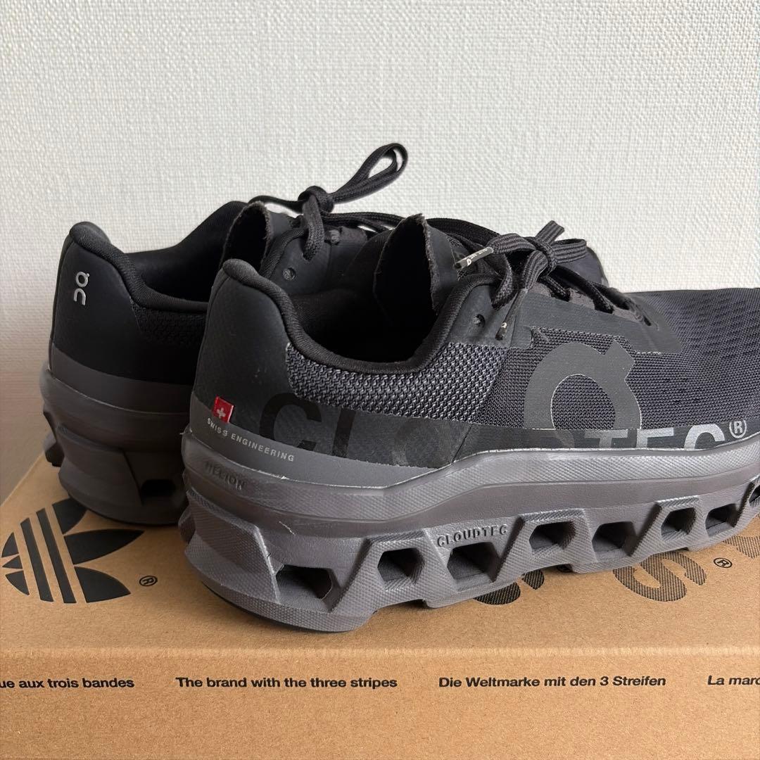 靴 On CloudMonster 24.5cm