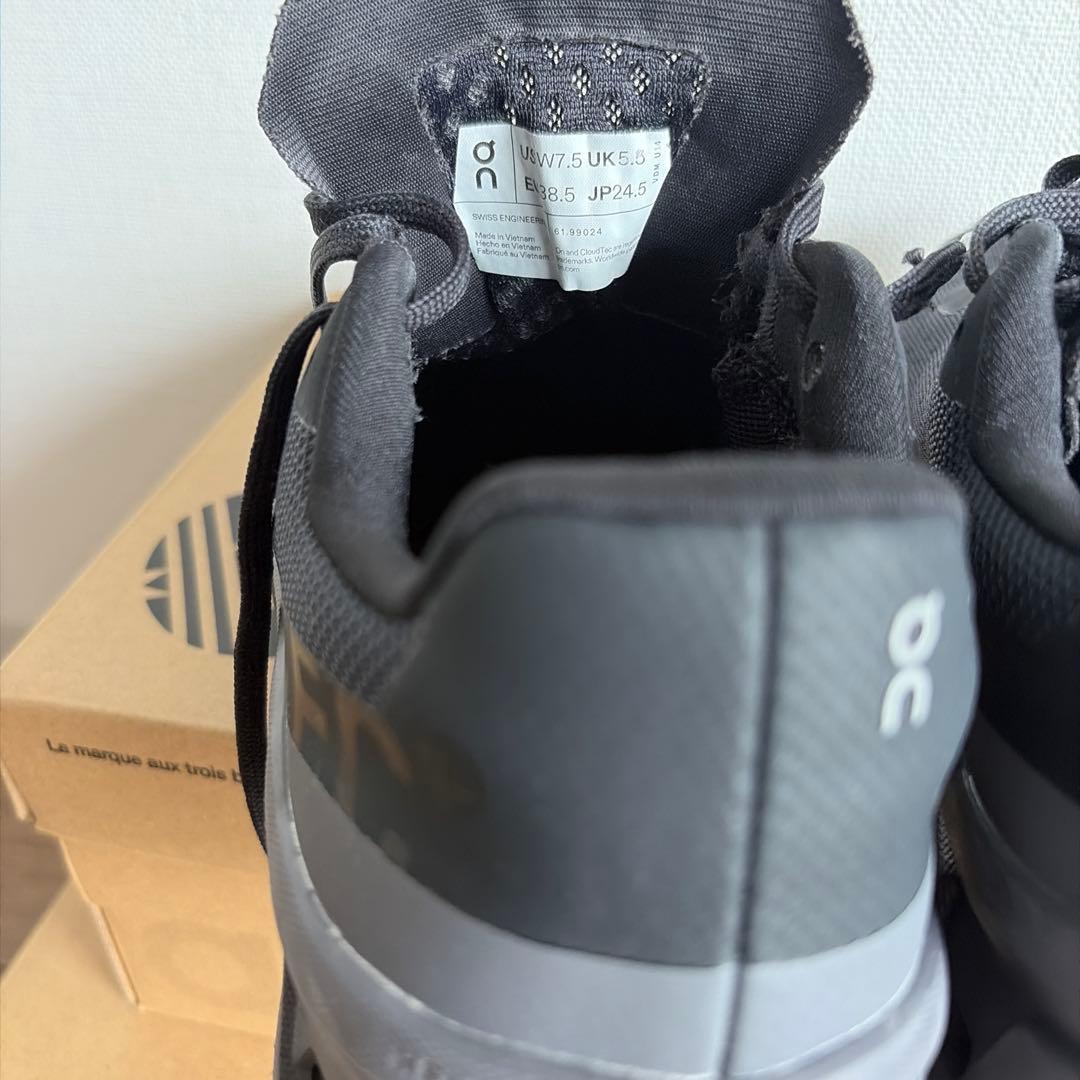 靴 On CloudMonster 24.5cm