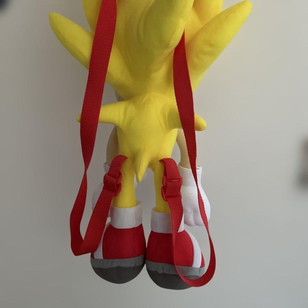 ソニック　イエロー　ぬいぐるみ　リュック