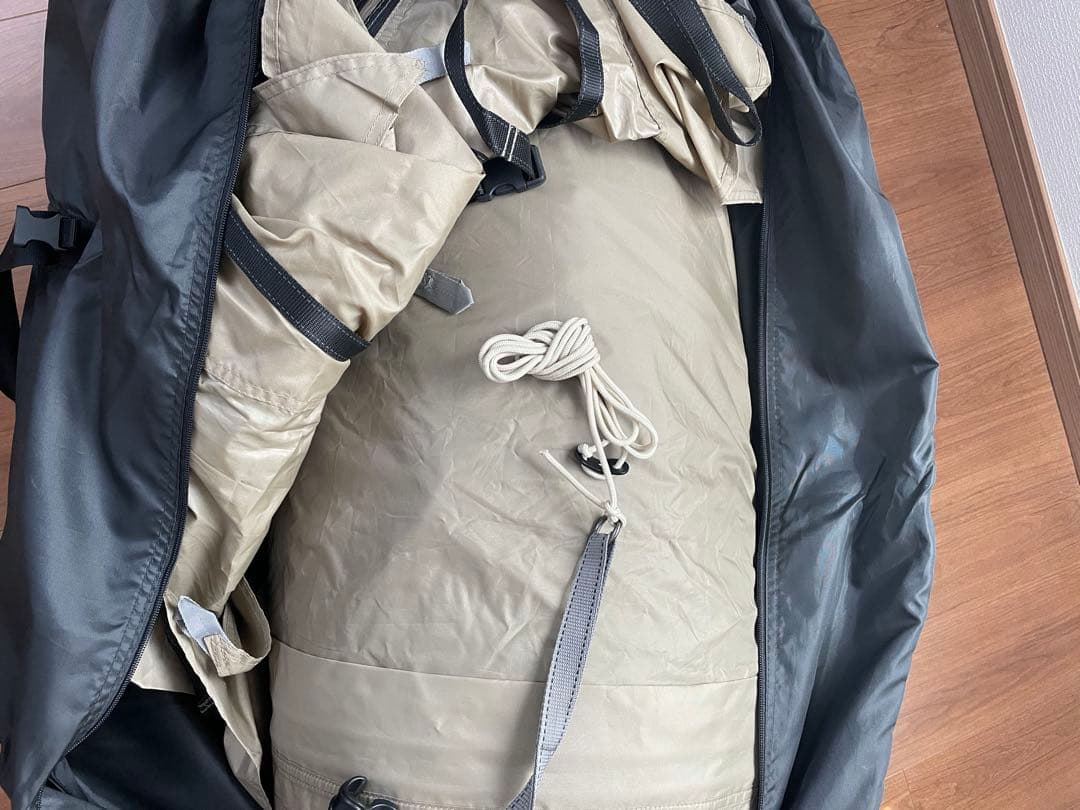 サバティカル　アルニカ 収納バッグ、ポール、ガイロープ付き