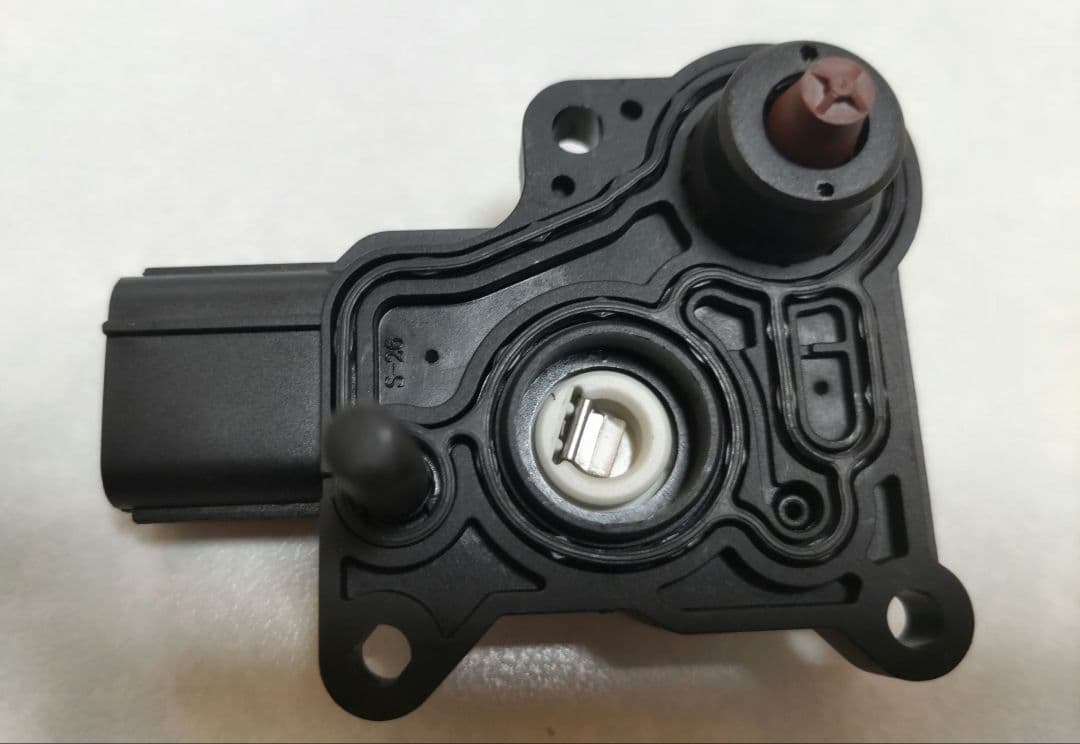 激レア品　シグナスX　高品質OEMスロットルセンサー　新品！！