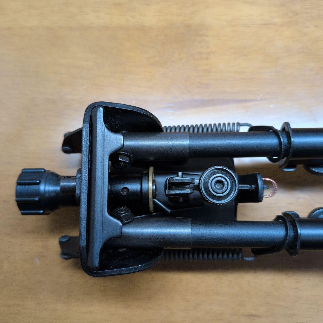 ハリスのスイングバイポッドとKACのバイポッドレールアダプターのセット