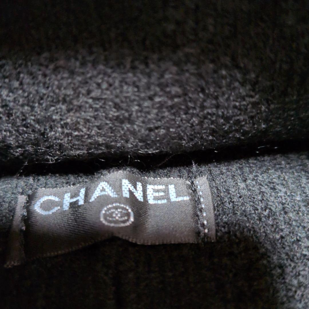 CHANEL ロゴ入りニット帽 黒ノベルティ