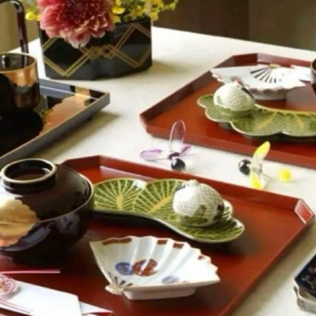 【新品】【大人気】有田焼幸楽窯 錦茶緑金松葉形前菜皿3枚セット　縁起物