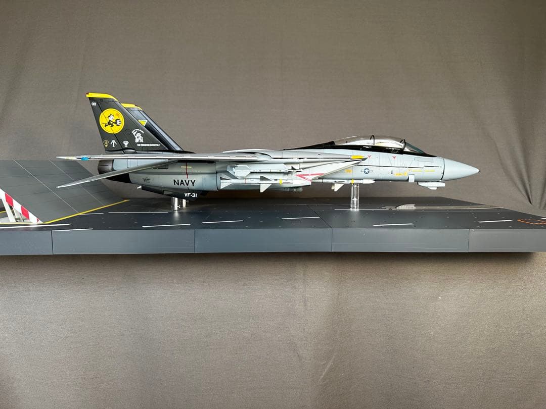 アシェットF-14 トムキャット 1/32 スケールモデル