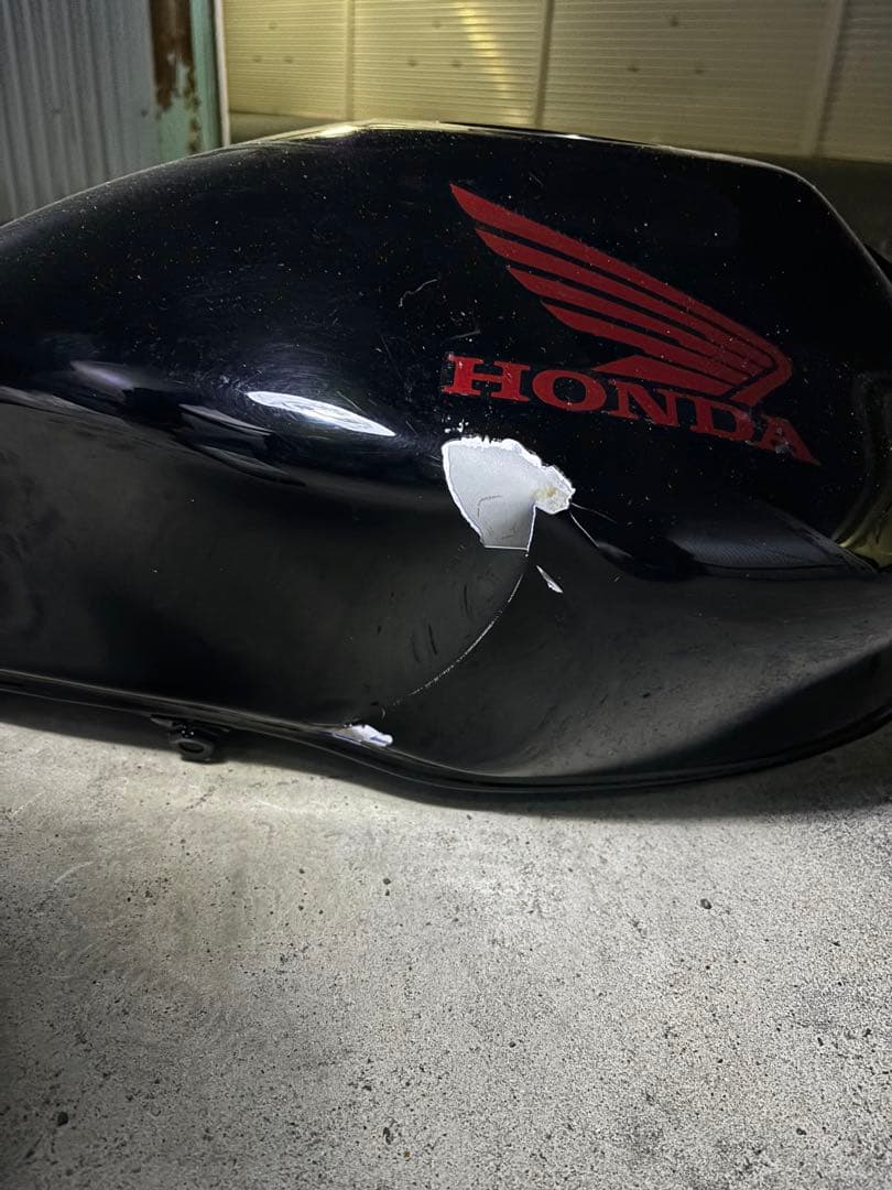 HONDA ホーネット　燃料タンク ブラック