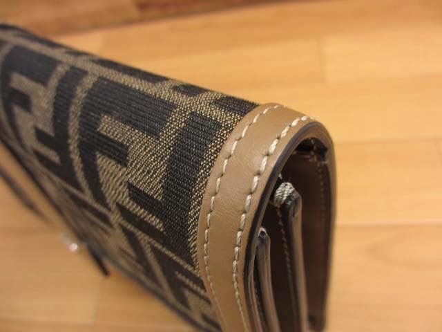 美品 フェンディ 7VA568 FFファブリック オーロック クラッチバッグ