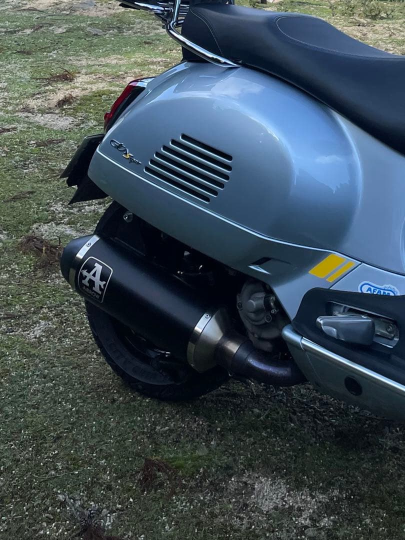 vespa gts300 マフラー