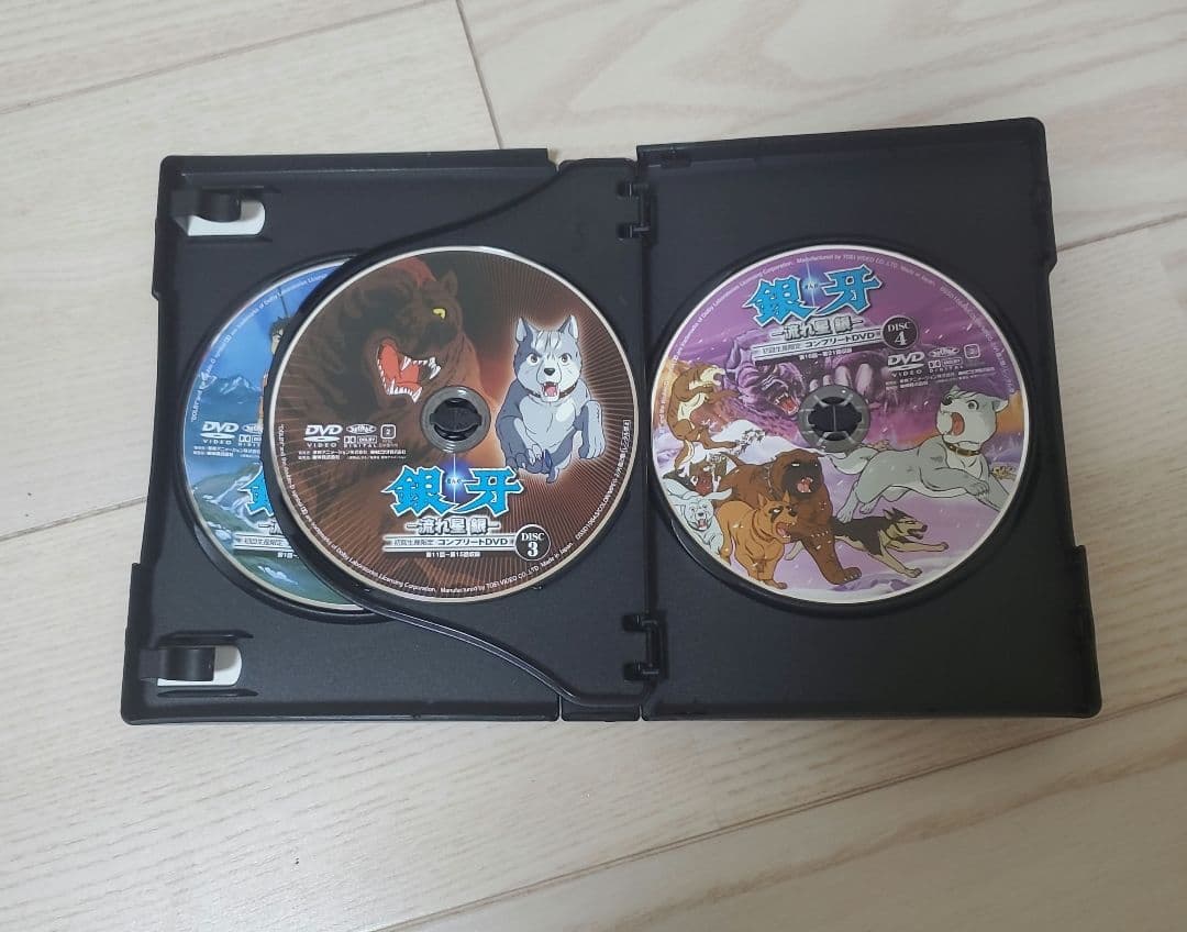 【初回限定生産】銀牙　流れ星銀　銀牙伝説　コンプリートDVD　4枚組