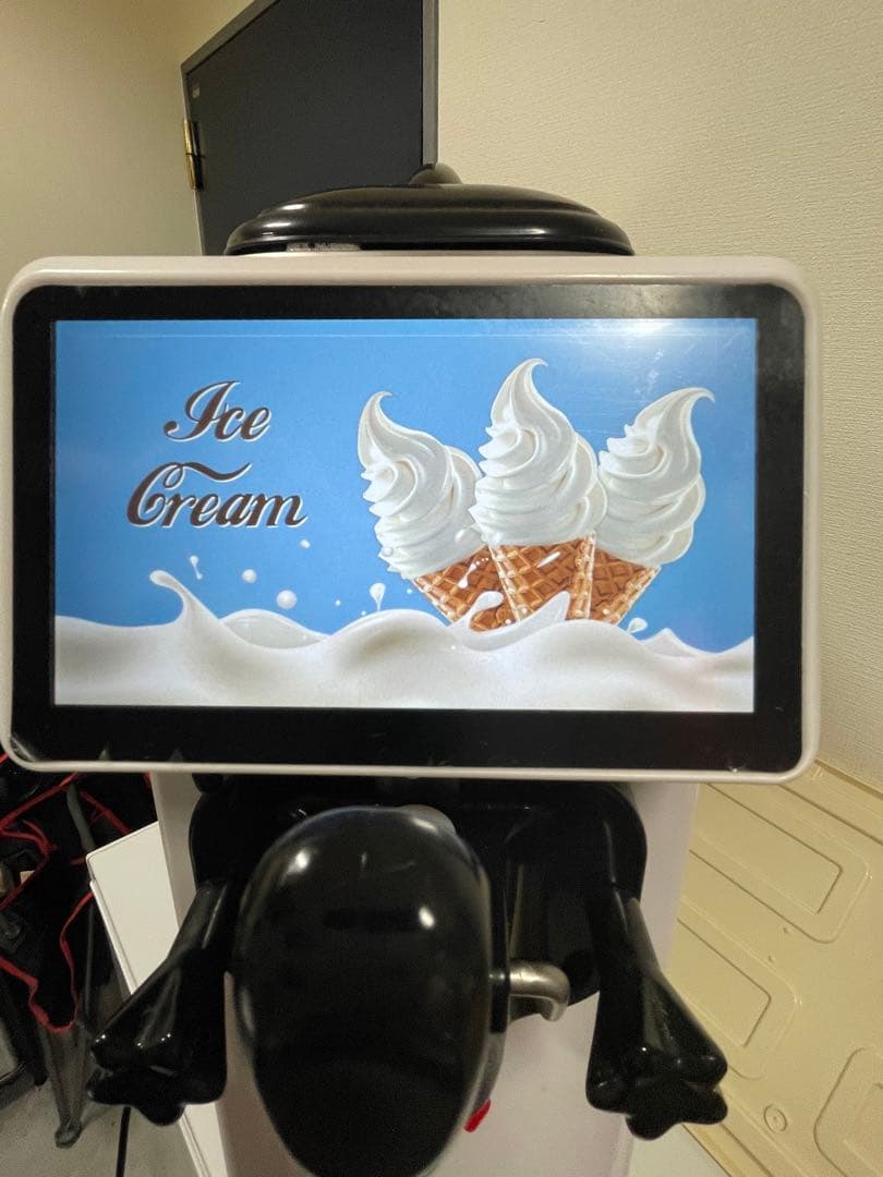 ソフトクリーム機　100v50㎐　業務用