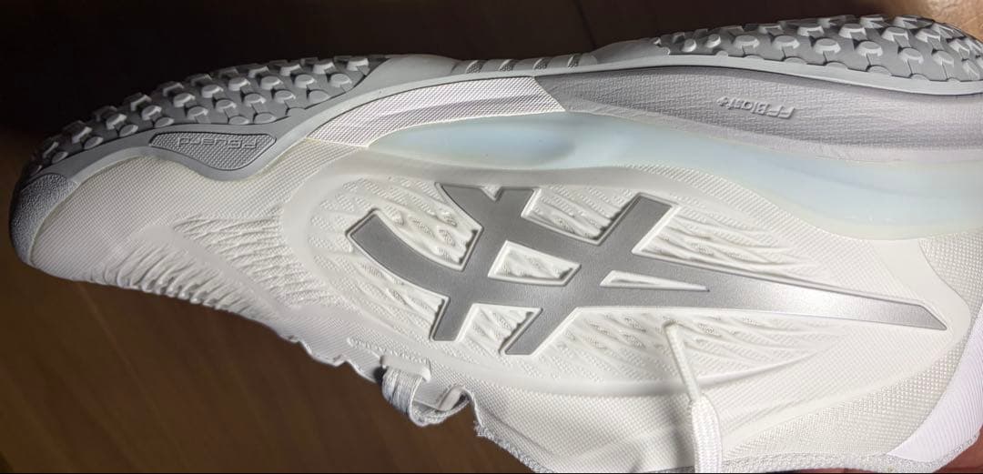 テニスシューズ　ゲルレゾリューションX OC WIDE 26.5