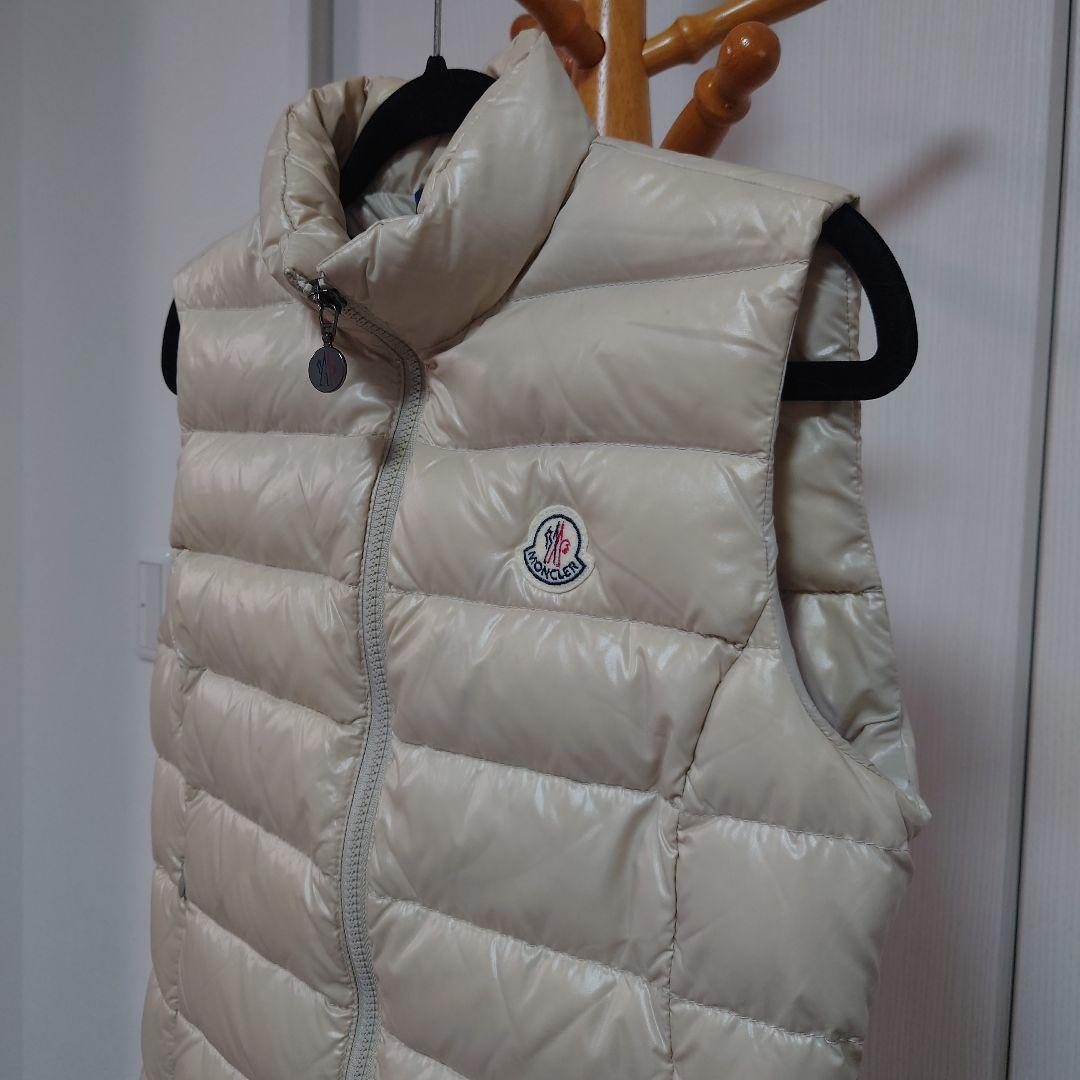 ももちゃん　お値下げしました　モンクレール　ダウンベスト