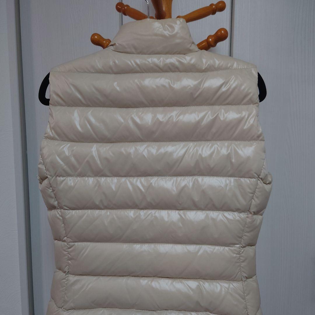 ももちゃん　お値下げしました　モンクレール　ダウンベスト
