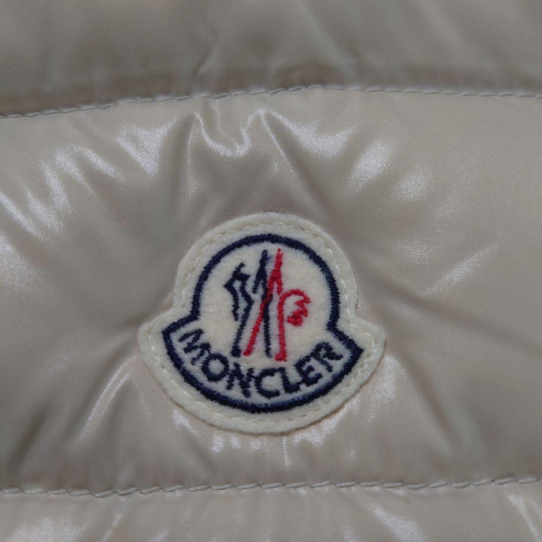 ももちゃん　お値下げしました　モンクレール　ダウンベスト