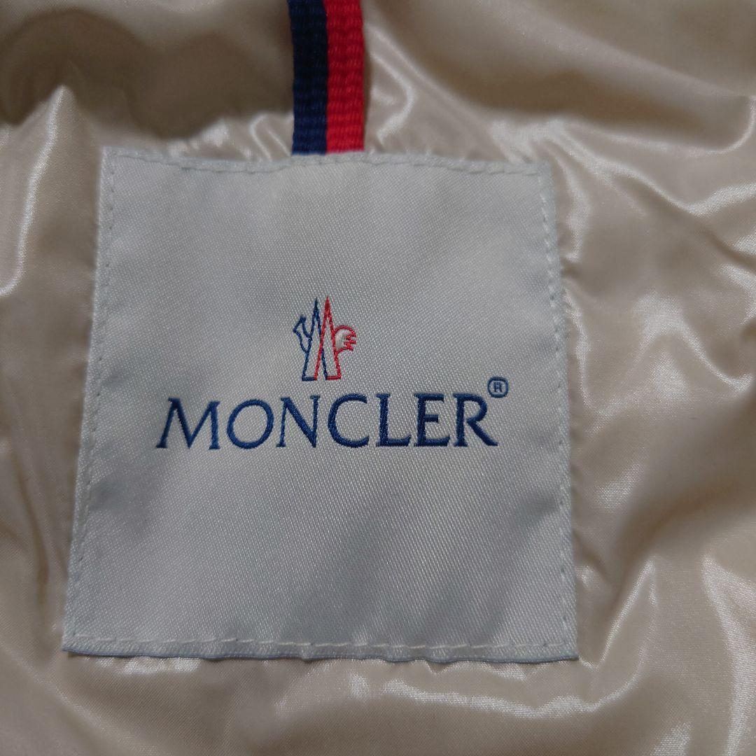 ももちゃん　お値下げしました　モンクレール　ダウンベスト