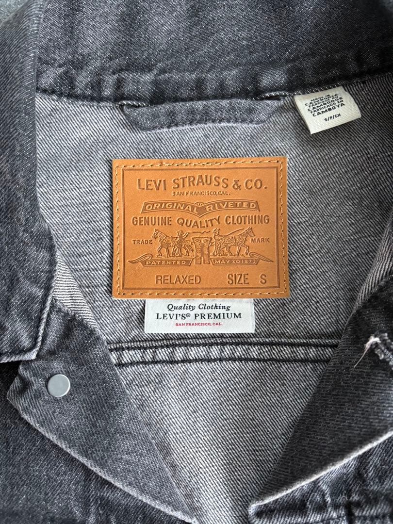 LEVI’Sデニムジャケットブラック