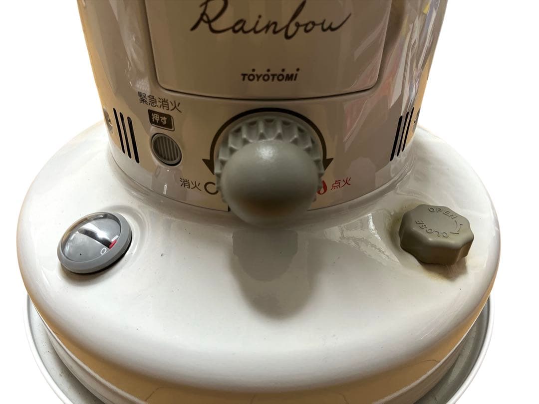 TOYOTOMI トヨトミ　レインボーストーブ ホワイト　2023年製